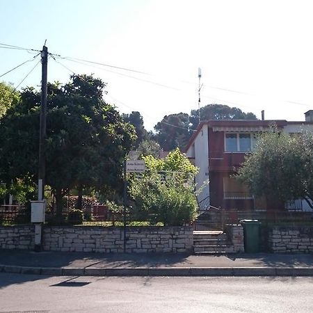 Apartments Luka Porec Esterno foto